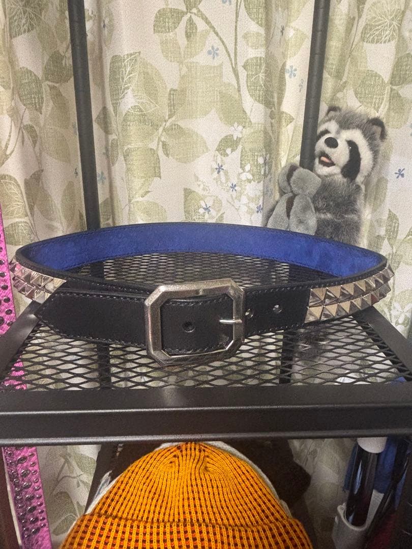 スタッズ　ベルト　鋲　パンク　ロック　y2k 本革　レザー　グランジ　ピラミッド