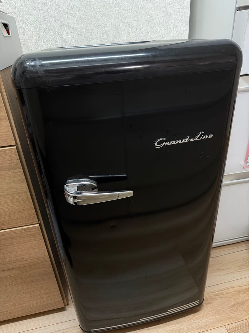 ⭐️送料込み⭐️ Grand Line レトロ冷凍庫 黒　60l