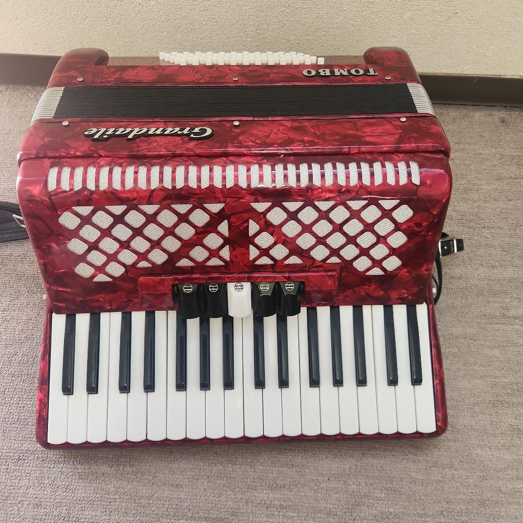 トンボアコーディオン　GT60B コスモレッド