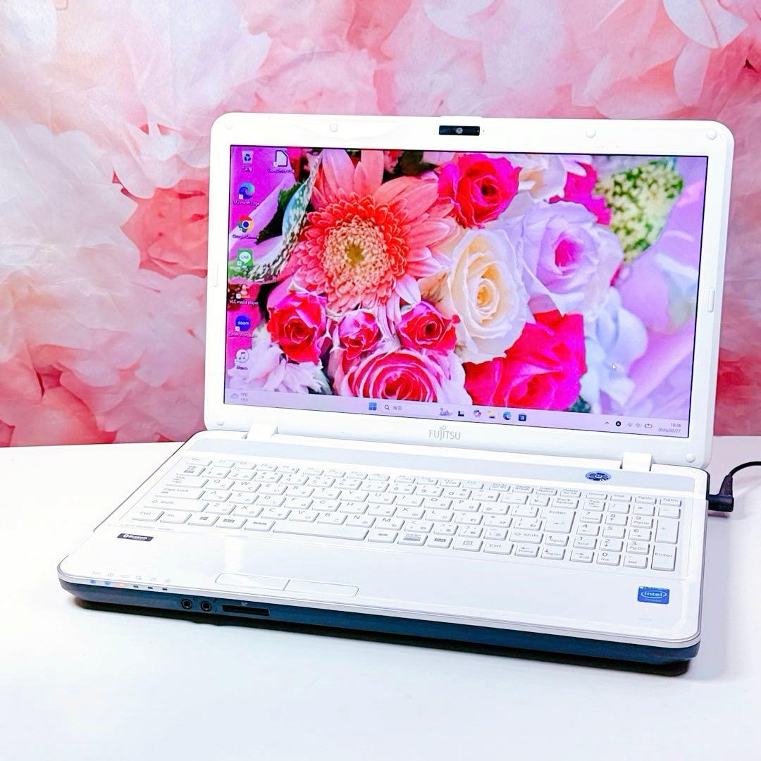 早い者勝ち✨新品SSD windows11 カメラ ノートパソコン オフィス付き