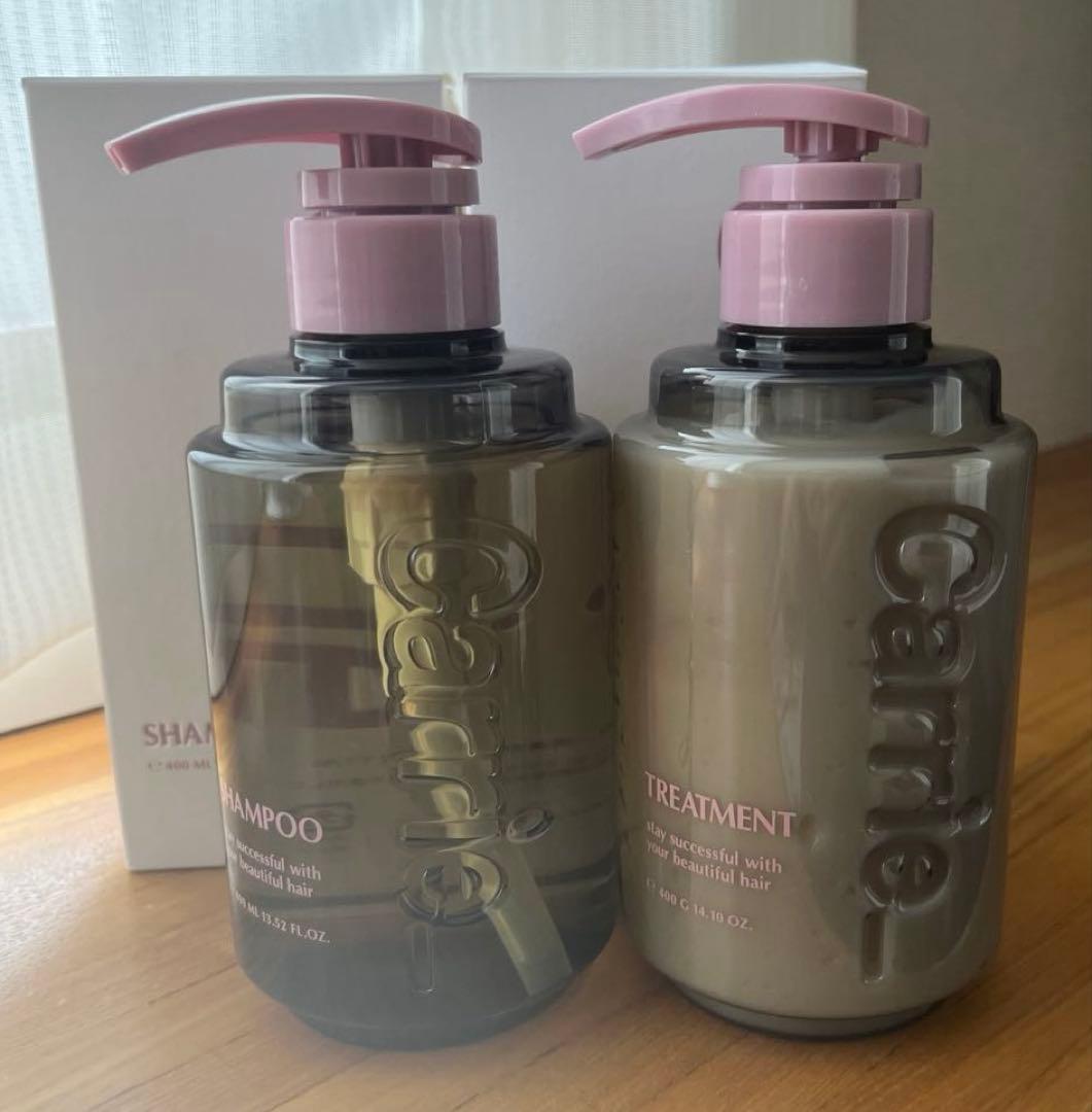 Carrie_ シャンプーとトリートメントセット