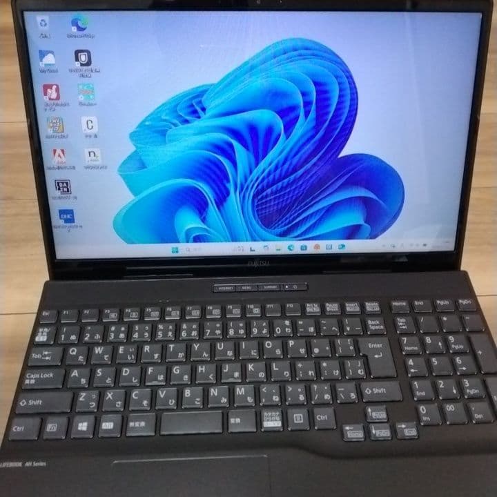 FMV LIFEBOOK AH43/E3(ぽん太)