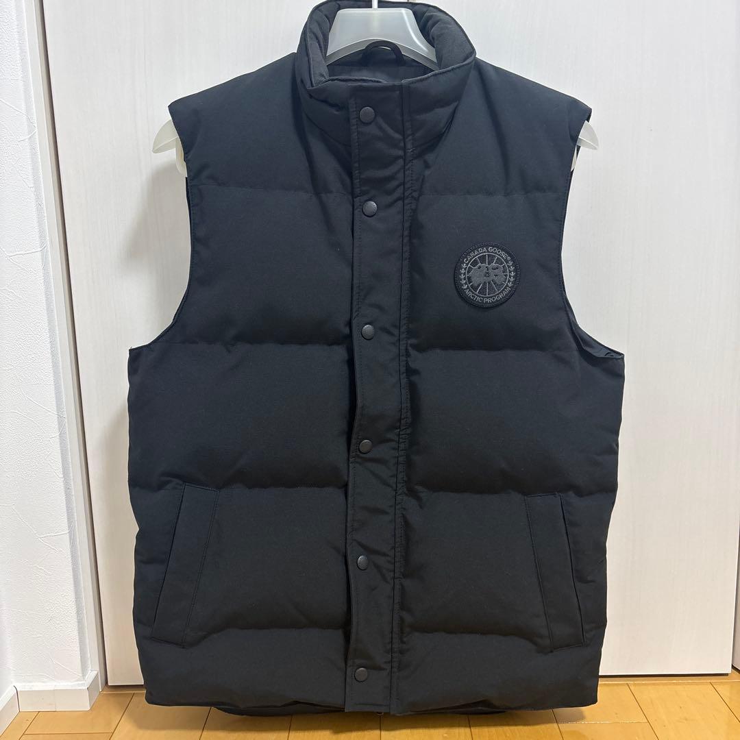 カナダグース　ブラックレーベル　ダウンベスト　M ブラックレーベルの商品一覧｜コレクションの商品一覧｜メンズ｜カナダ