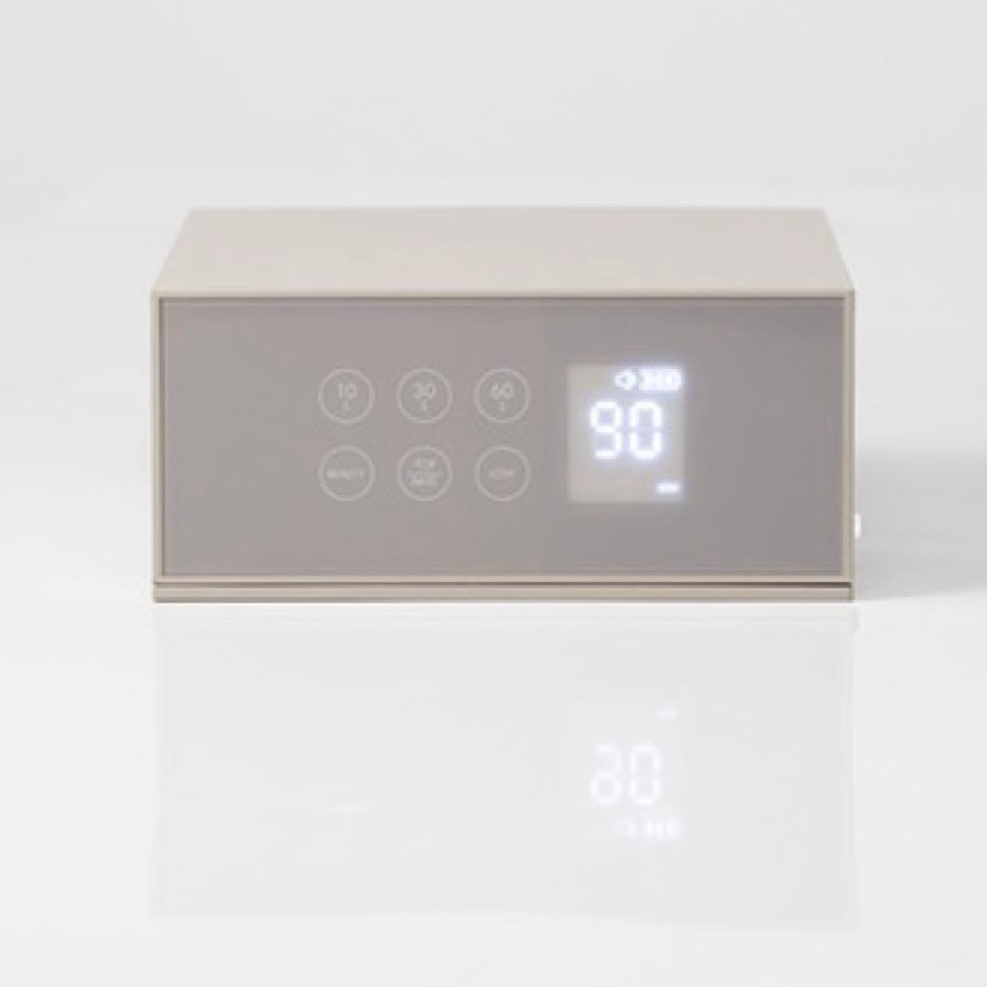 oui nail ネイルライト(美容機能付き)