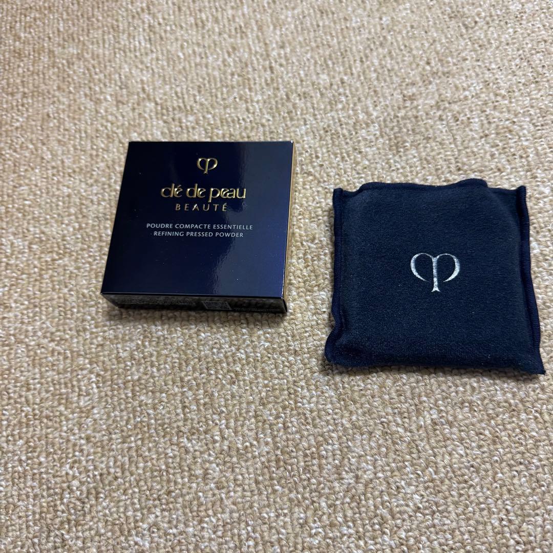 クレドポーボーテ　プードルコンパクトエサンシエルn