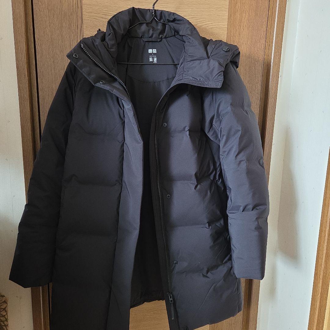 UNIQLO ブラック シームレスダウンショートコート S