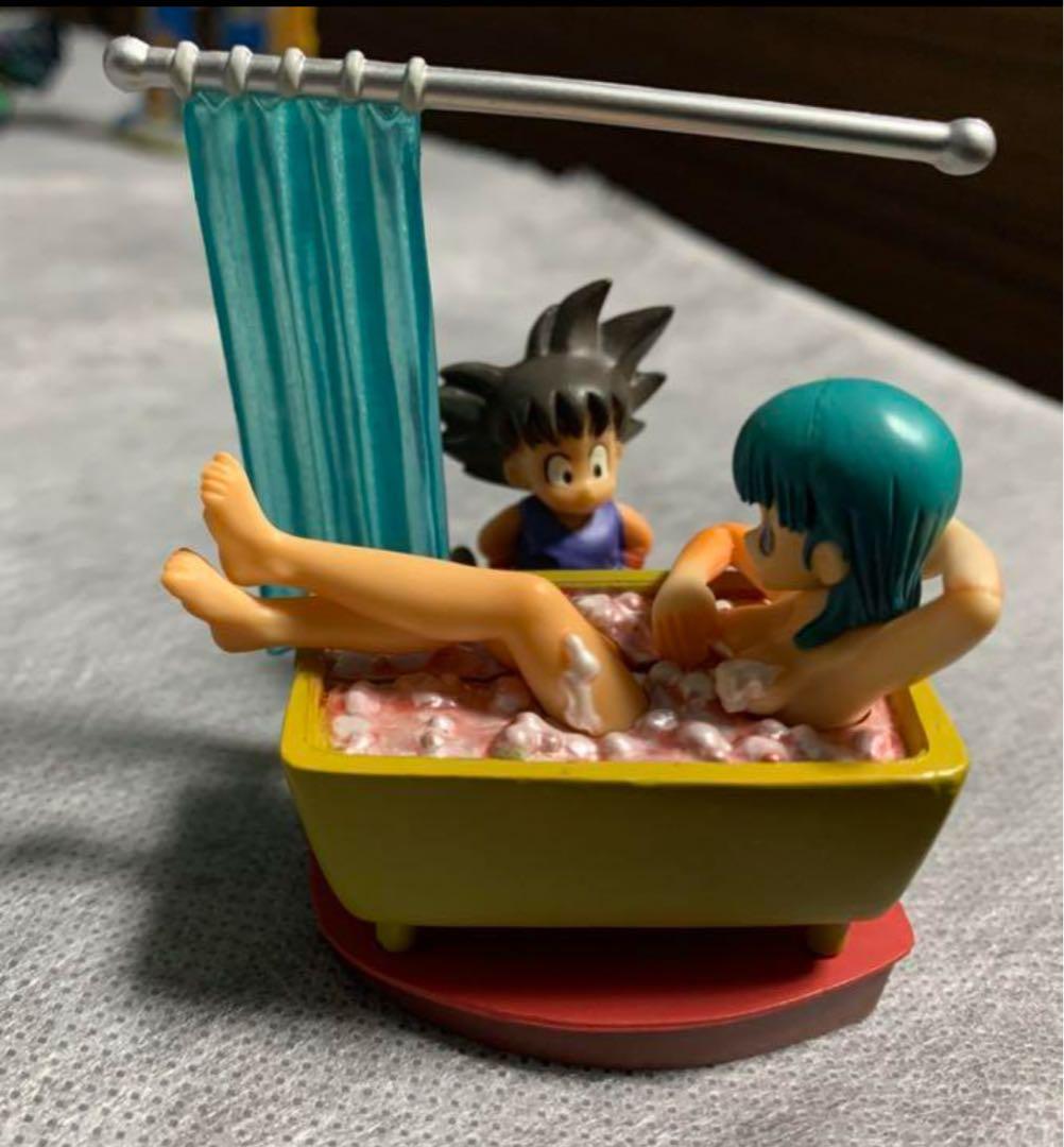 ドラゴンボールカプセル クライシス編 孫悟空&ブルマ - メルカリ