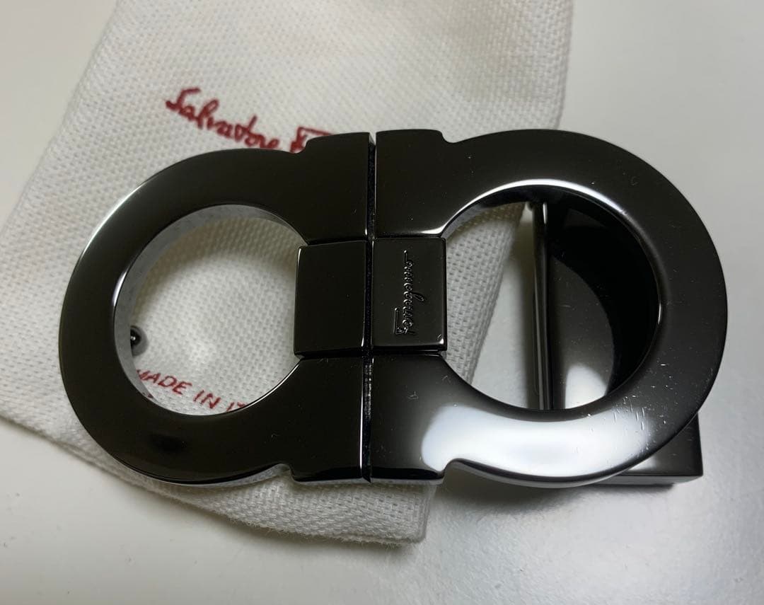 フェラガモ メンズベルトバックル