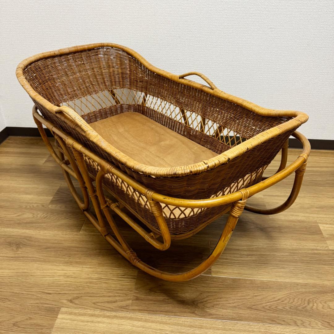 ラタン 籐 ベビーベッド レトロ 昭和 ゆりかご - メルカリ