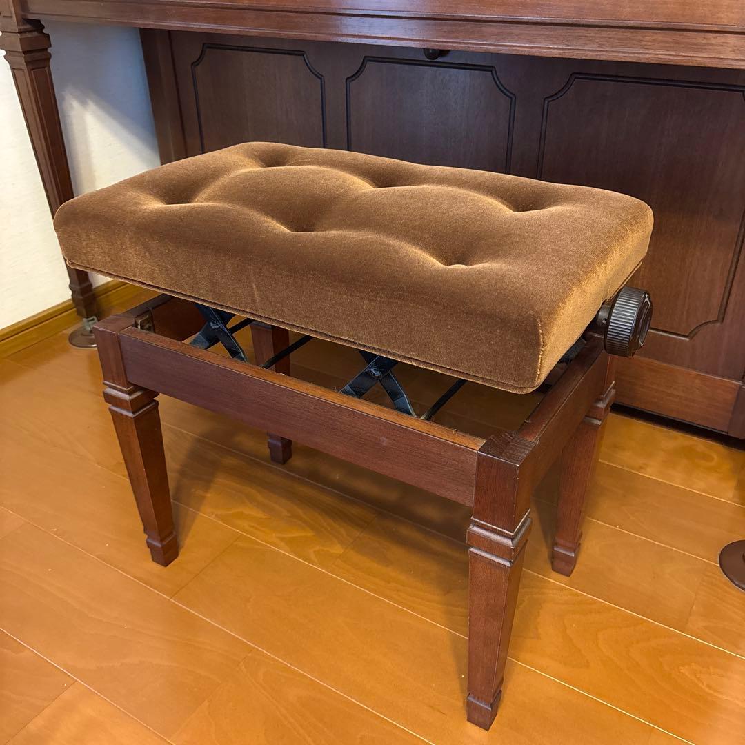 R.7年11月調律・整調済】 KAWAI ピアノKL-62WI 椅子他付属品