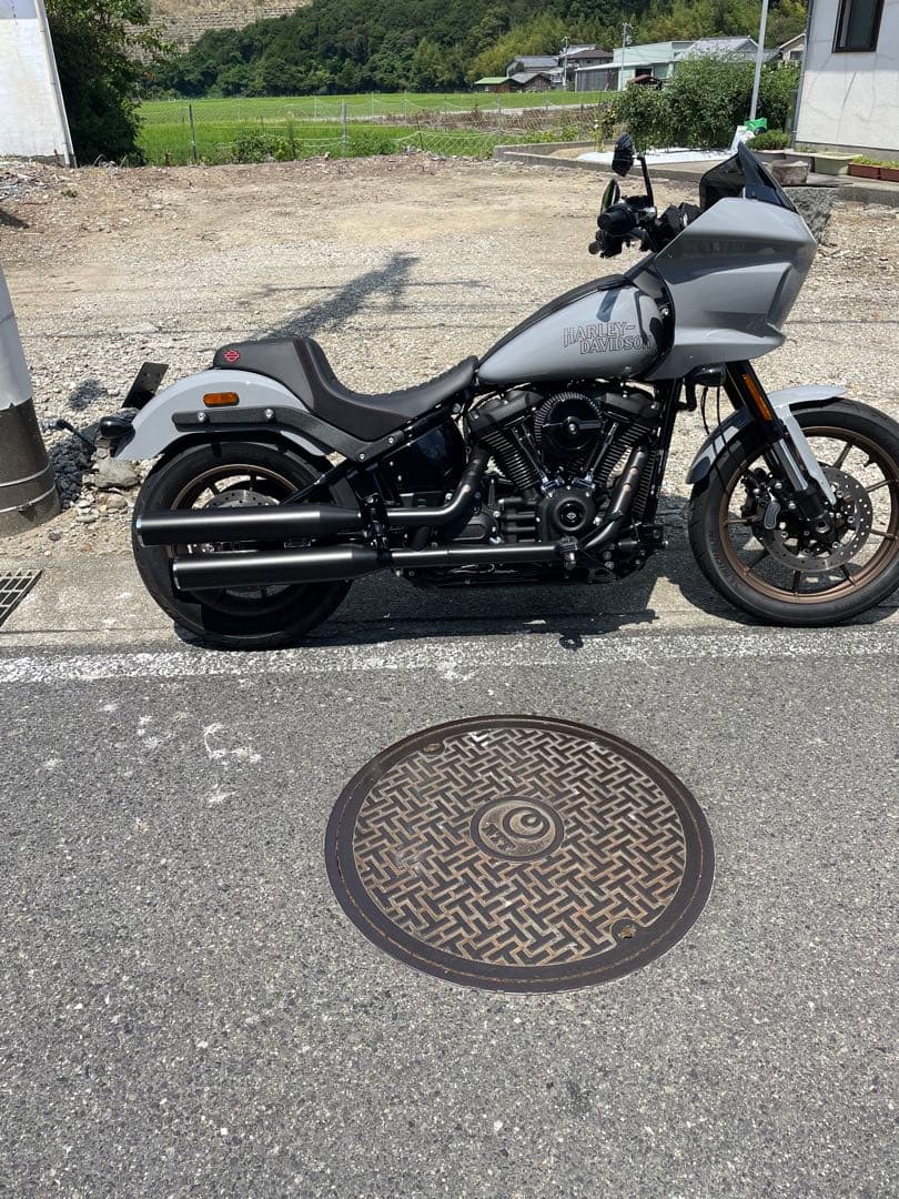 Harley-Davidson シート 純正スイッチバックシート