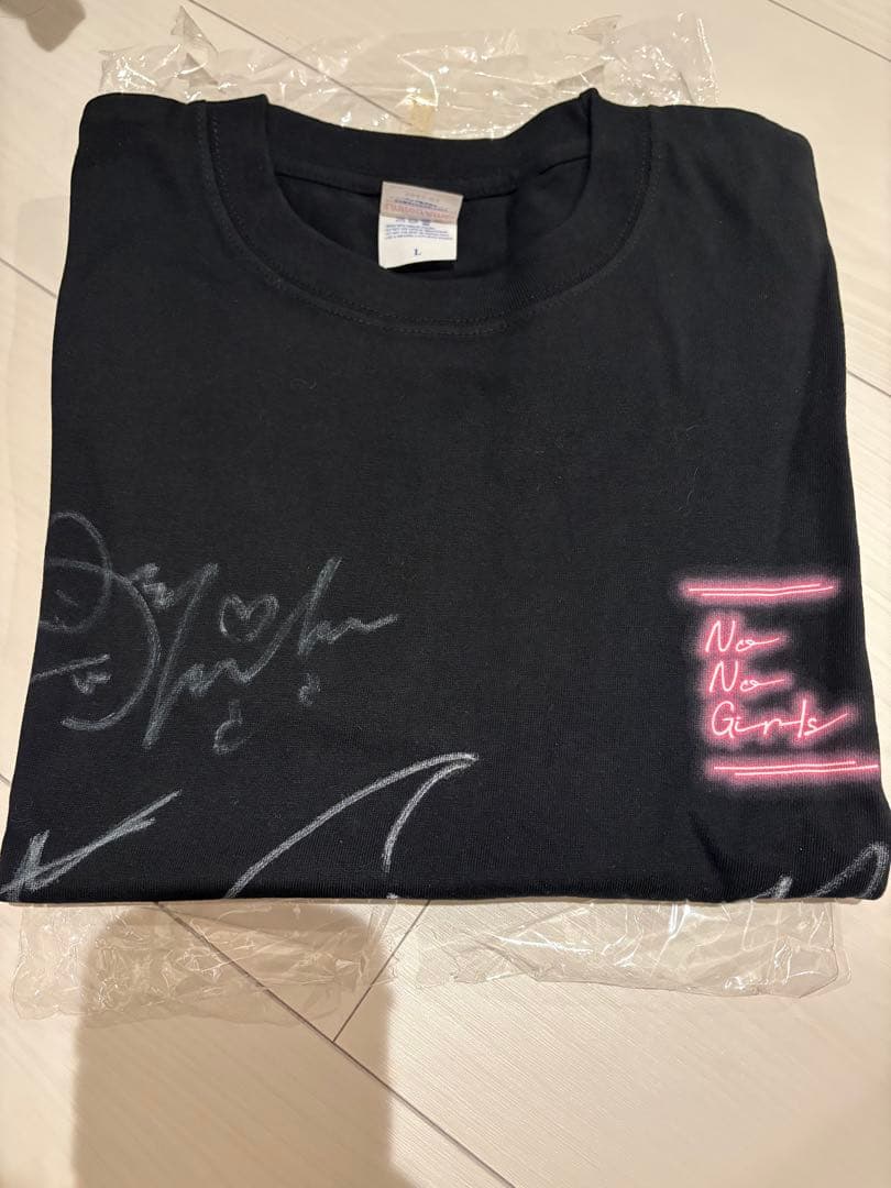 HANA ボディメンテ　サイン入りTシャツ ちゃんみな＆HANA、花開く瞬間を映す。夢のステージは“見えない努力