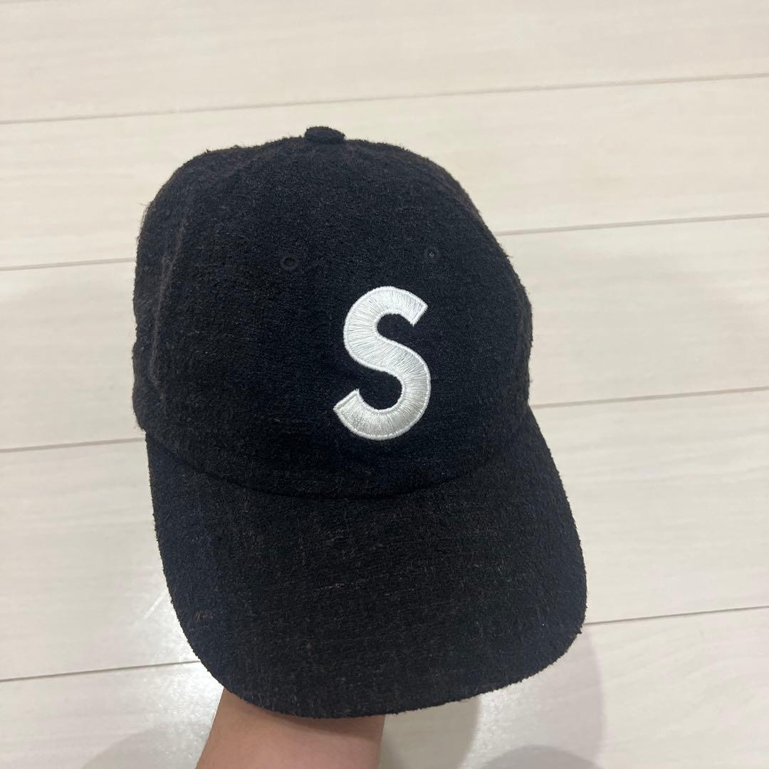 SUPREME ブラック キャップ 100%エクストラファインウール 中古・古着通販】Supreme (シュプリーム) New Era (ニューエラ