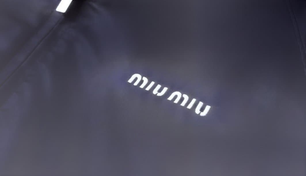 MIU MIU 25SS リバーシブル フリースジャケット - メルカリ