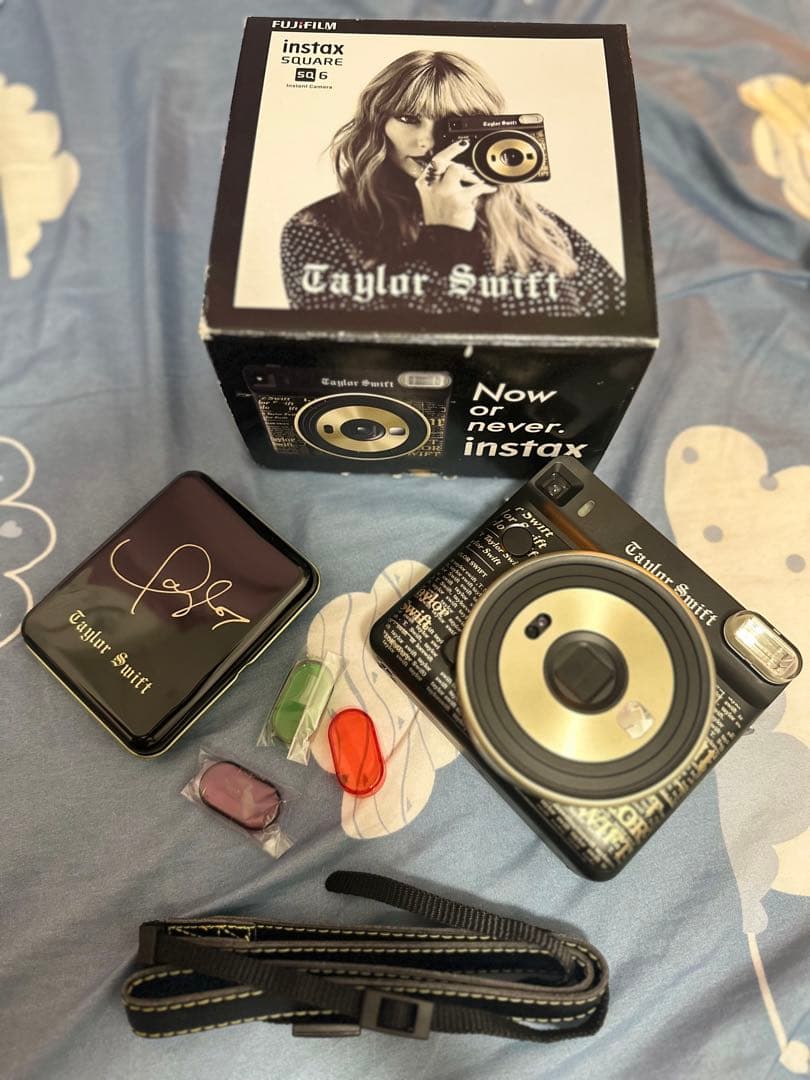 FUJIFILM instax SQUARE SQ6 Taylor Swift - メルカリ