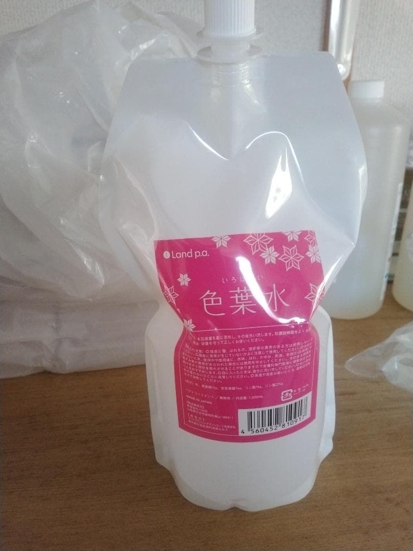 香草カラー 色葉水 ヘアカラー用 1L　6個 香草カラー色葉 | ランドプランニングアソシエーツ有限会社