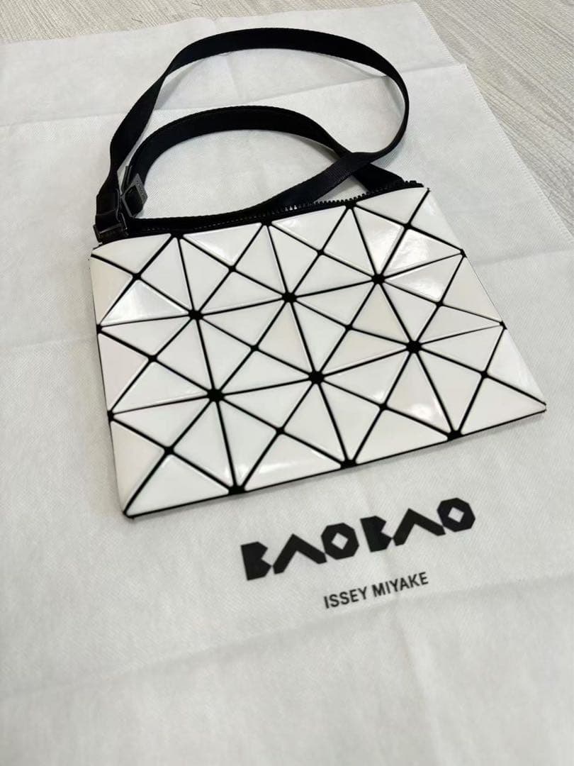 BAOBAO ISSEY MIYAKE ショルダーバッグ