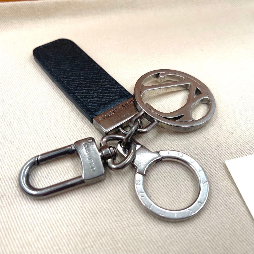 ルイヴィトン キーホルダー キーリング タイガ LVクラブ 779