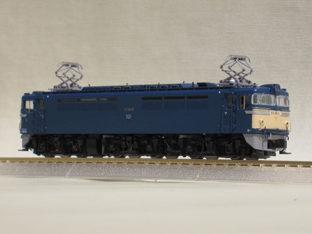オリジナル特製品 EF61 11シールドビーム、PS22パンタ仕様 今月の入線車・マイクロのEF61・PS22搭載車: 光山市交通局のブログです
