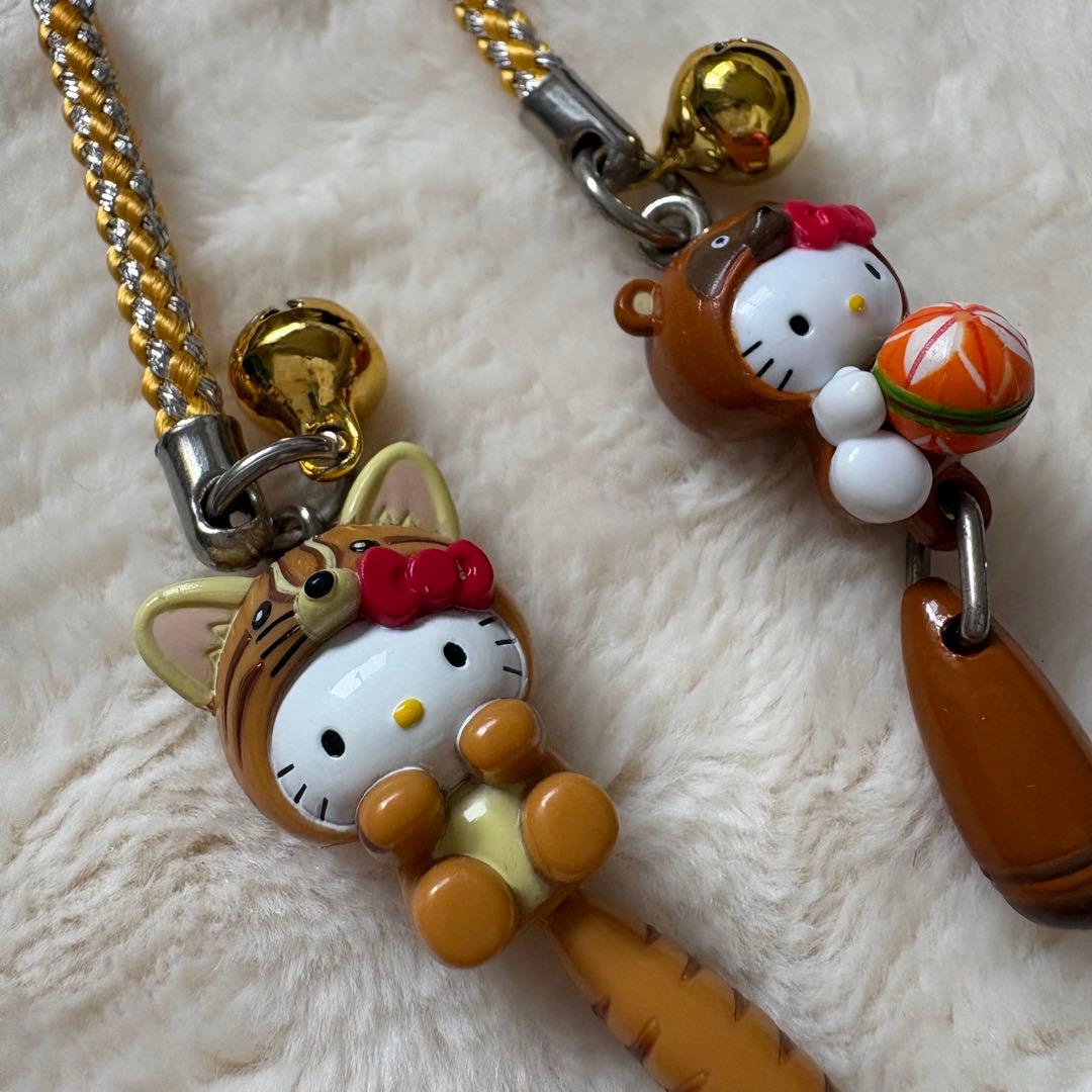 ご当地キティ 根付け 長崎対馬ヤマネコ 熊本せんば山たぬき - メルカリ