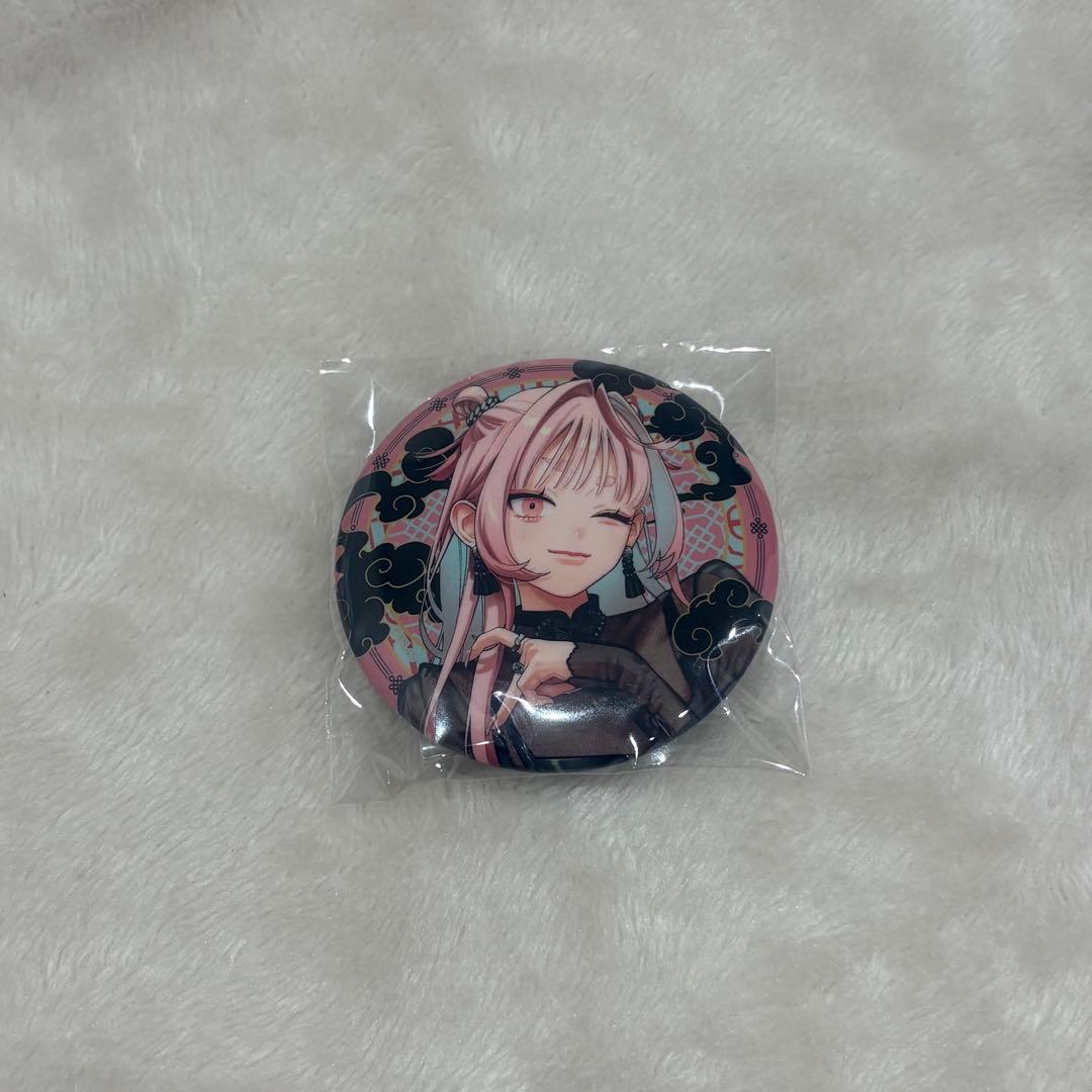 極楽街 近すぎて美しい極近点 ネイ チェーン付き缶バッジ - メルカリ