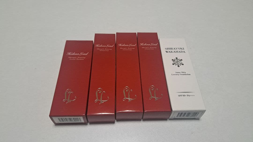 ハクアリードモイスチャライリングエッセンシャルクリーム，ファンデーションセット