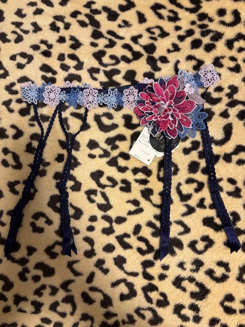 希少★サルート08 店舗限定　ガーターベルト