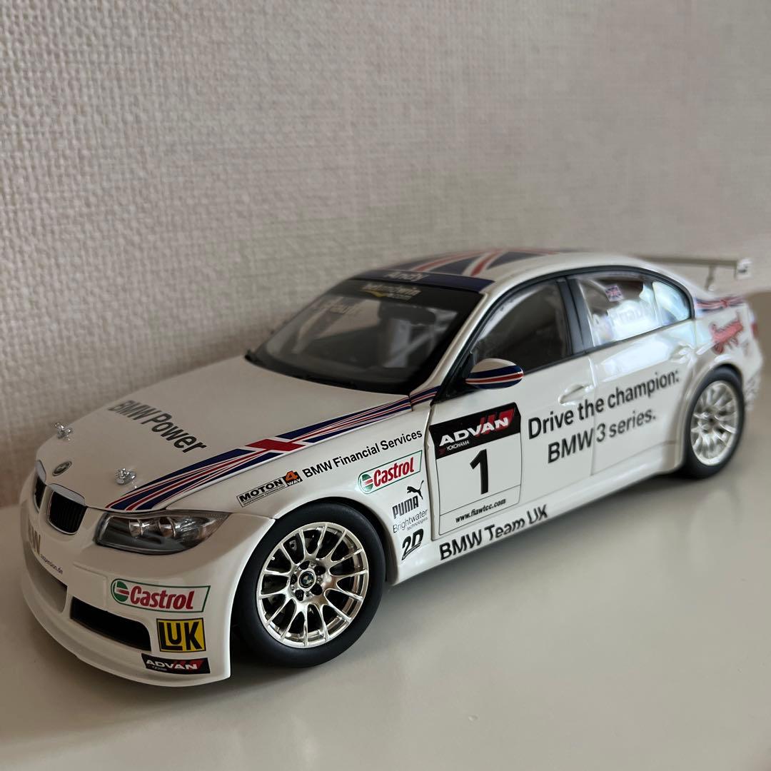 ミニカー  320si WTCC 2006 1/18