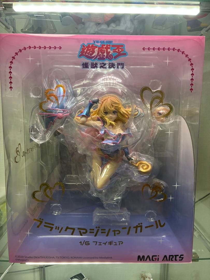 色紙、缶バッジ有り　MAGIARTS　遊戯王　ブラックマジシャンガール　開封品