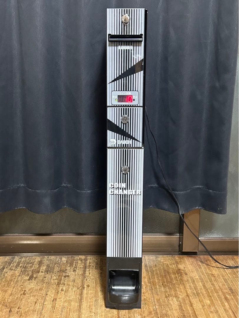 両替機　1000円→100円玉10枚　台間　メダルサンド　送料無料 楽天市場】組み合わせ自由！選べる両替機2台セット（専用架台付き