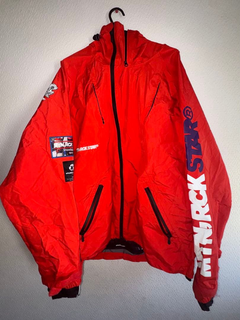 24-25モデル MTN ROCKSTAR スノーボードジャケット トマト