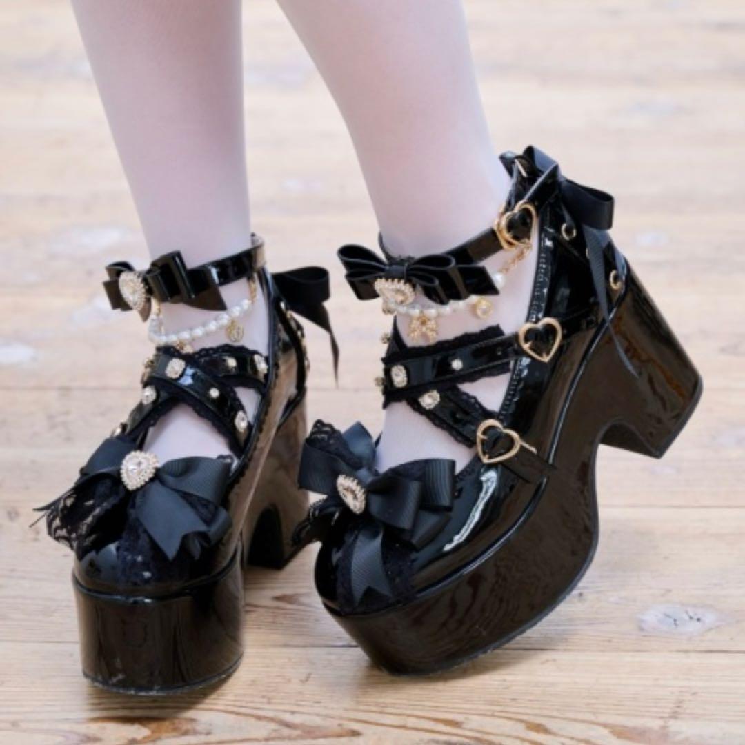 lizlisa クロスストラップリボンパンプス ブラックエナメル　Mサイズ