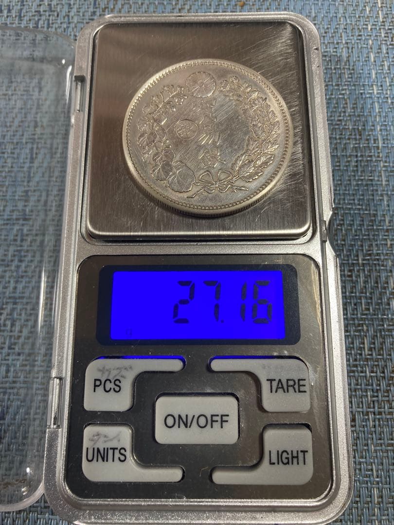 貿易銀 明治八年 左丸銀 約38.78㎜ 約27.16g - メルカリ