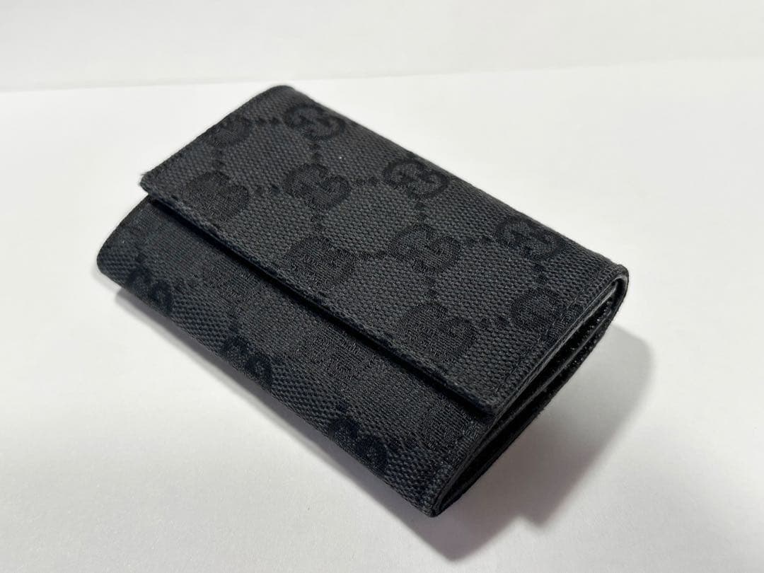 GUCCI ブラック ケース GGパターン