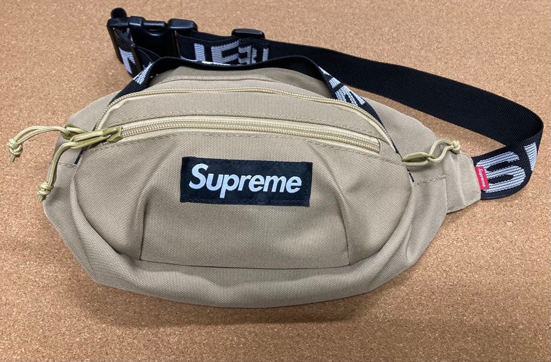 Supreme 18SS ボディバッグ