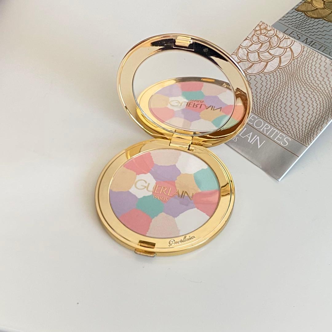 Guerlain Les Meteorites マルチカラー化粧パウダー