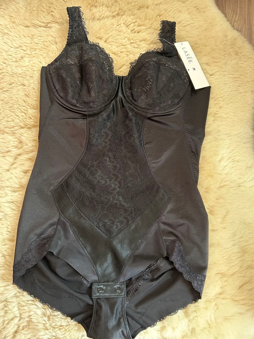 【Wacoal LASEEボディースーツ】★お値下げ中！