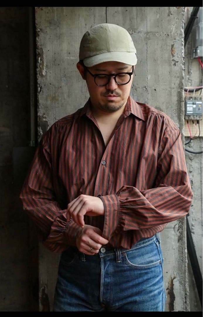 AUBERGE PHILIPPE 　シャツ　44 PHILIPPE ST】フィリップ ST ストライプシャツ オレンジ×チャコールグレー