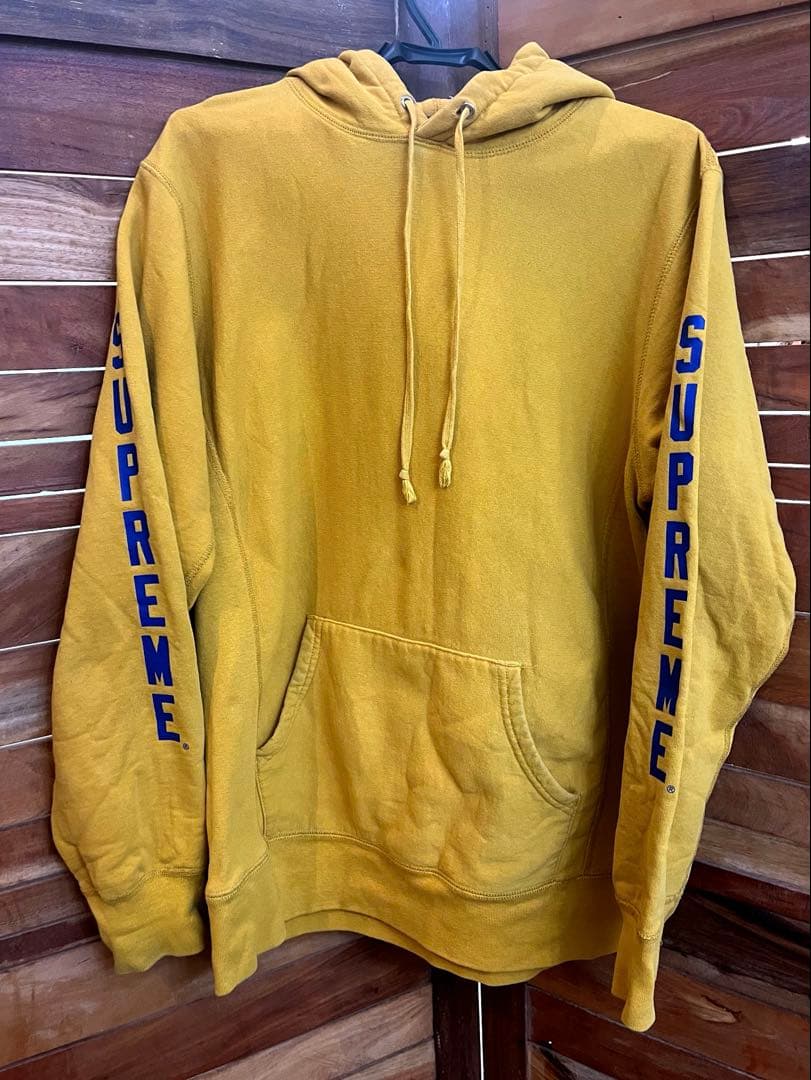 シュプリーム　アンチヒーロー　パーカー　Lサイズ