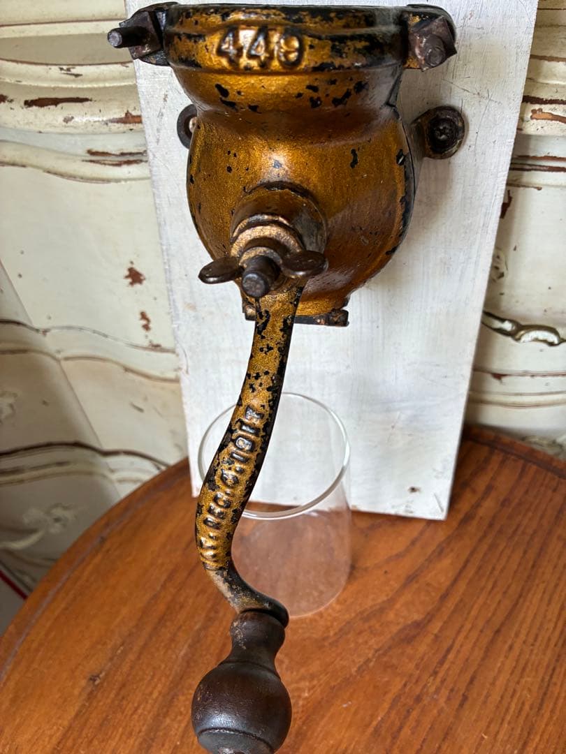 アンティーク　壁掛けコーヒーミル　グラインダー 本体のみ　金色100年　アメリカ