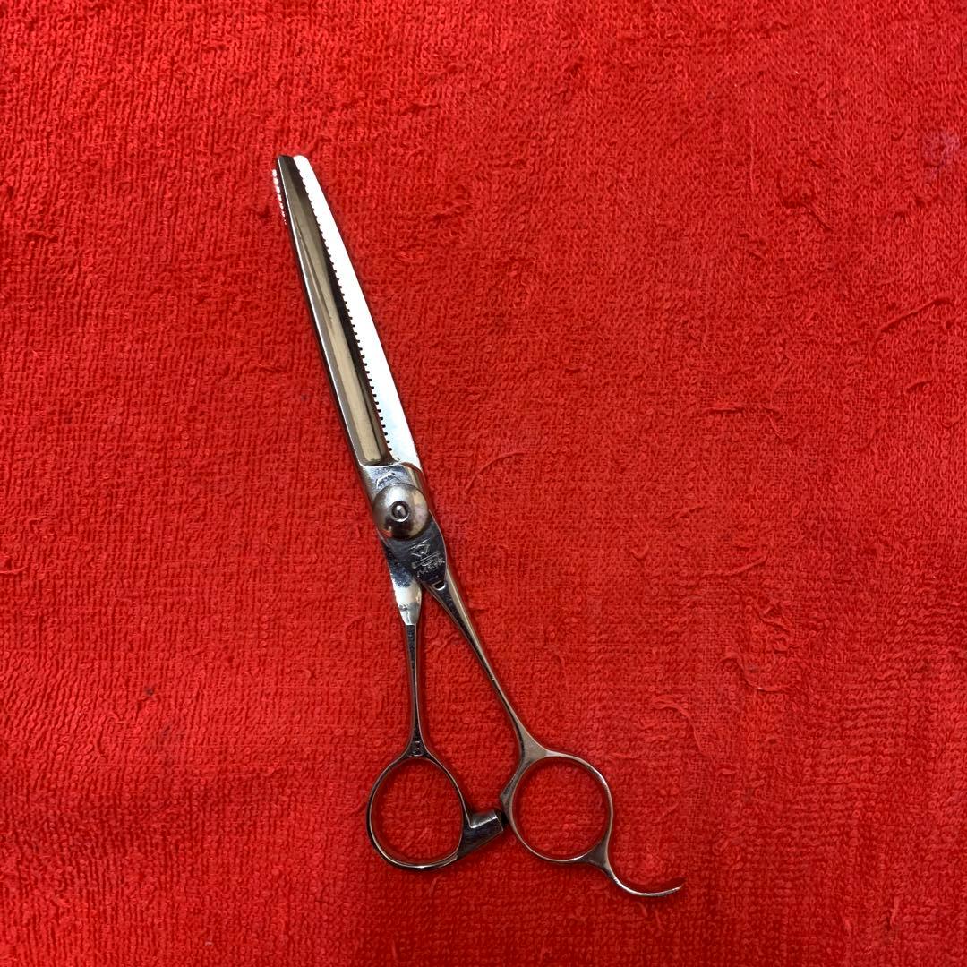 ハイネッタ　セニングシザー