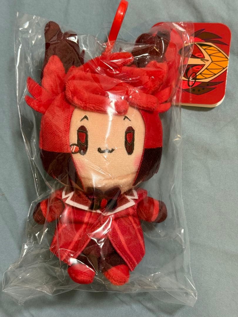 ハズビン・ホテル HAZBIN HOTEL おすわりマスコット アラスター - メルカリ