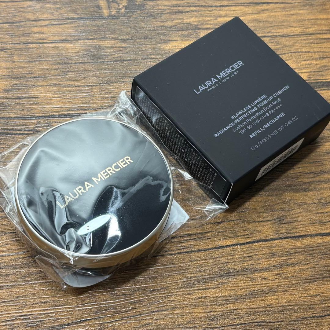 ローラ メルシエ フローレス ルミエール ラディアンス パーフェクティング