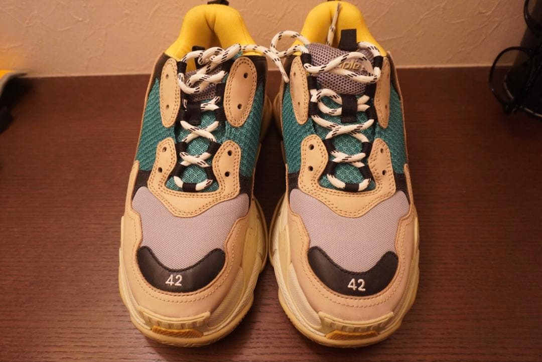 バレンシアガ　トリプルs ブラウン/ベージュ