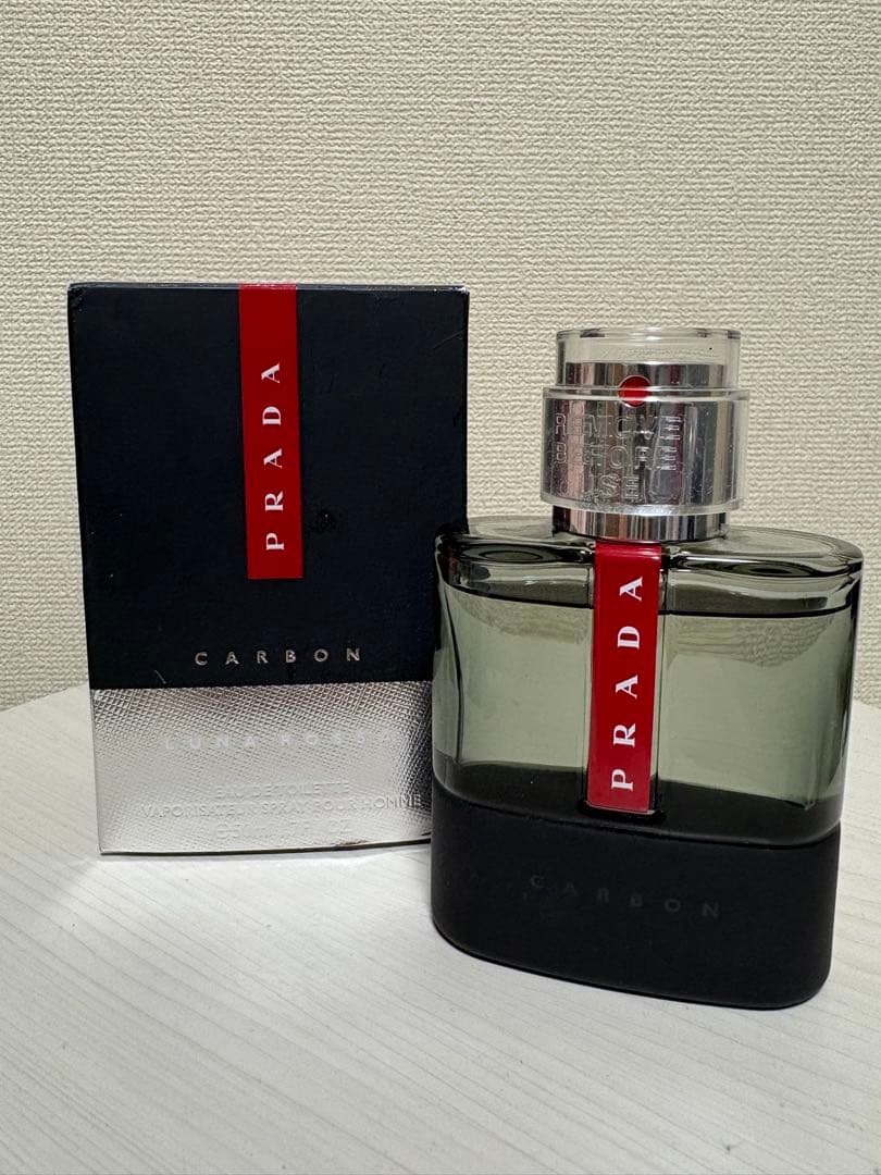 PRADA CARBON 香水