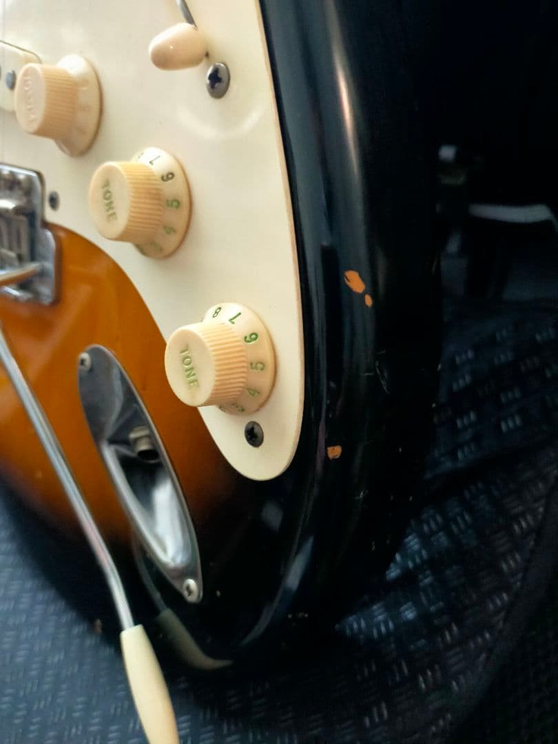 ビンテージ】Fender Japan ST57-115JV83年