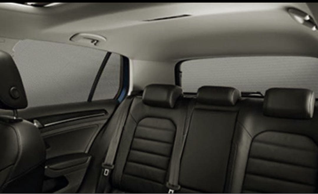 ゴルフ7 7.5 純正メッシュサンシェード　美品