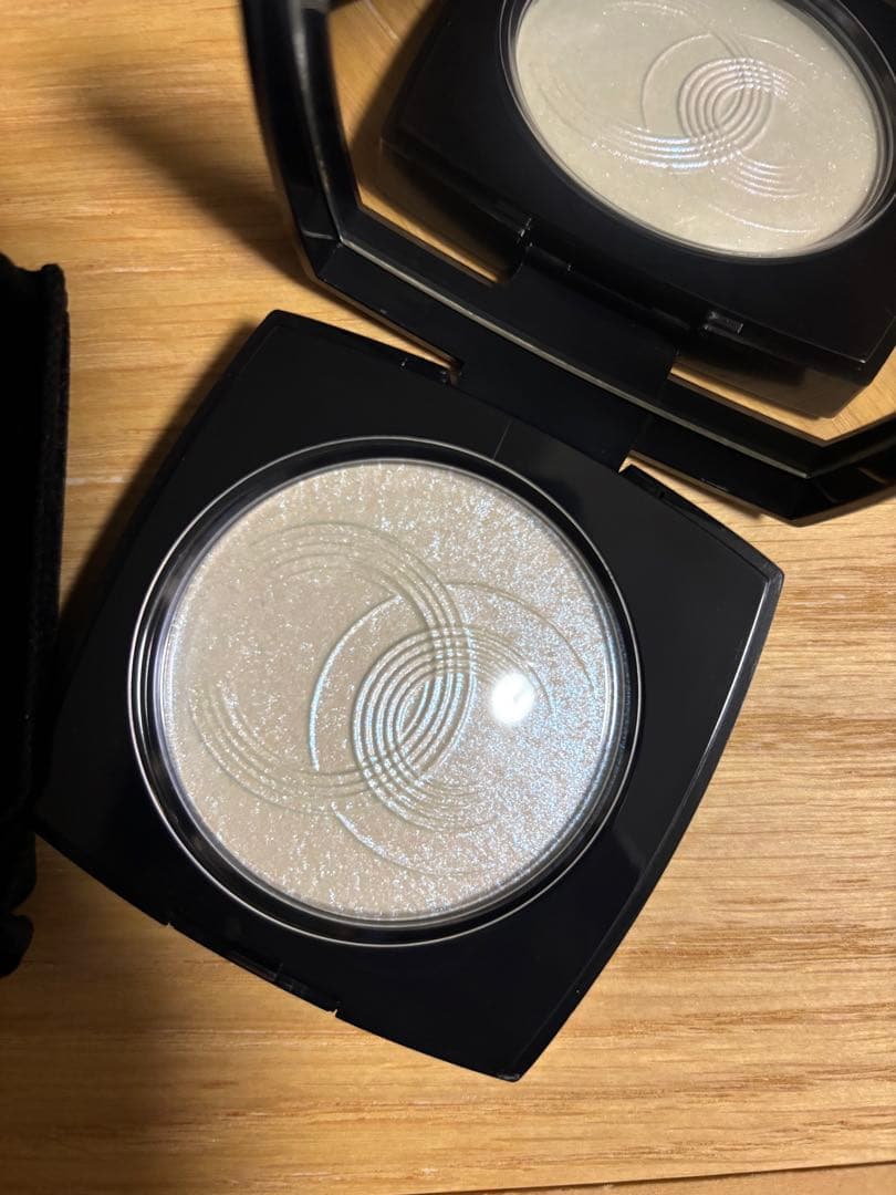 新品未使用CHANEL ハイライト　限定品　ルミエールドゥローシャン org.jpg