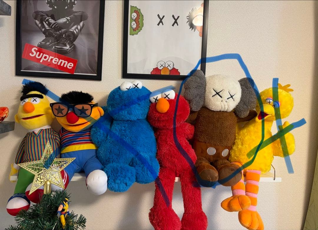 KAWS ぬいぐるみ