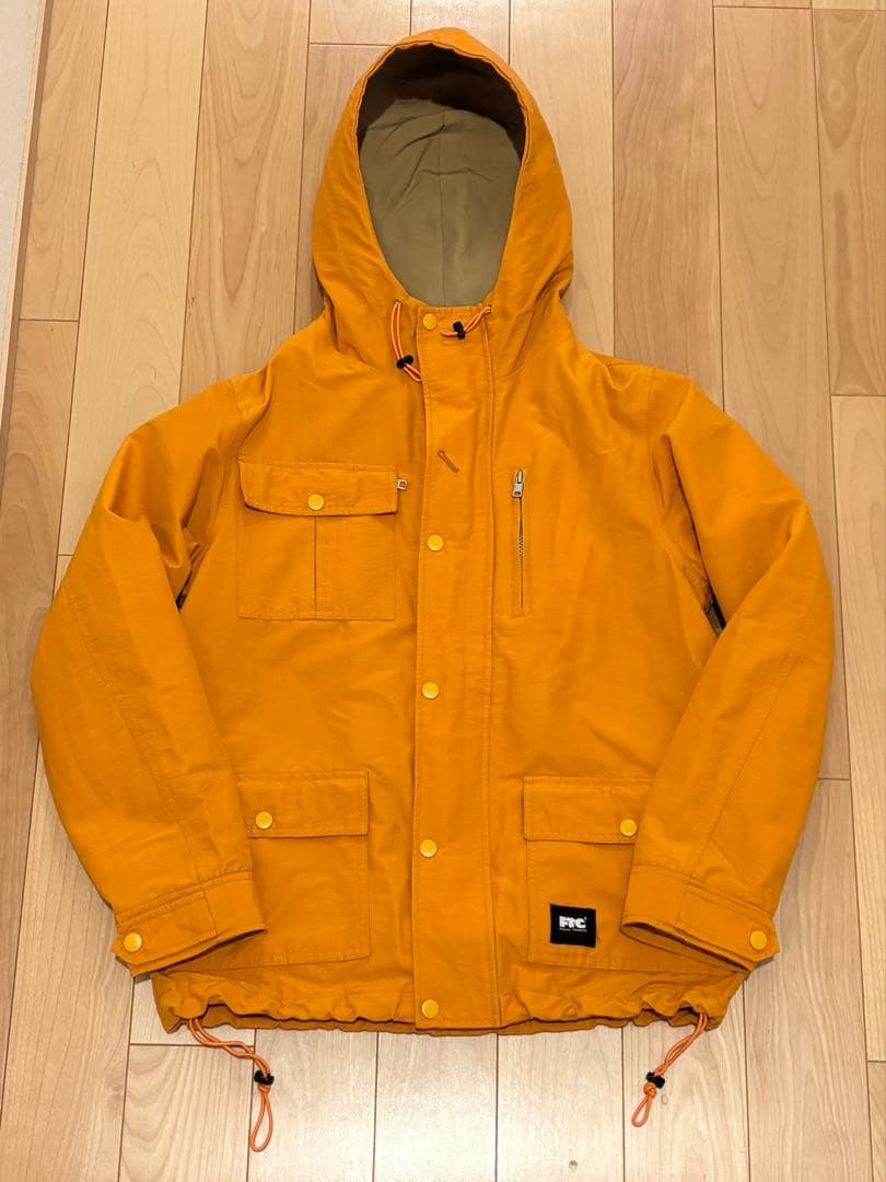 レア品 FTC エフティーシー マウンテンパーカー 裏ボア オレンジ Sサイズ レア品 FTC エフティーシー マウンテンパーカー 裏ボア オレンジ S